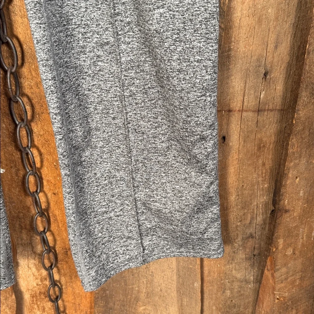 Vuori Gray Women’s Track Pants - Picture 3 of 11